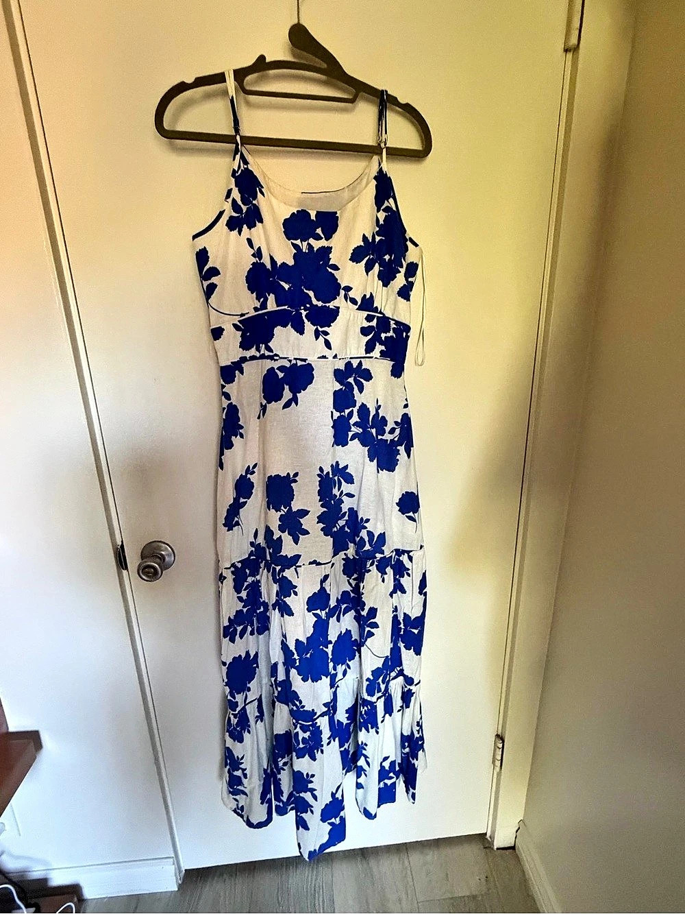 Cynthia Rowley Floral Maxi Dress in Blue & White Size Medium